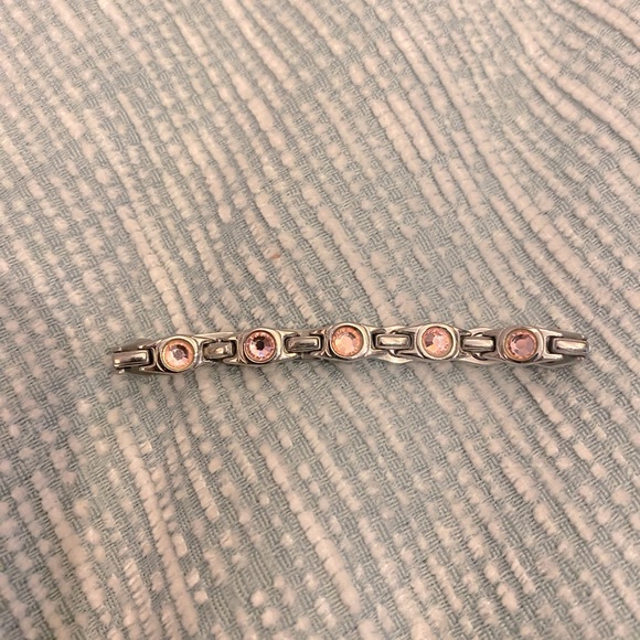 Silver Steel bracelet with pink - Picture 1 of 3